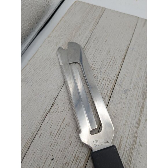 Pampered Chef #1 Cheese Slicer Spreader Stainless Knife w/ Guard Cover # 1125 - Picture 3 of 10